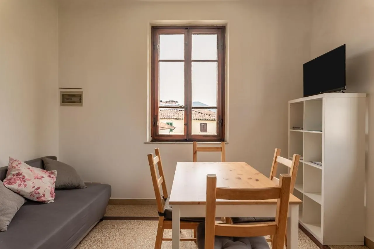 Apartments Volpino - Affitti Brevi Italia Lucca 0*,  Italia